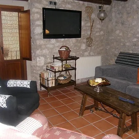 Fonda Cal Blasi Hotel 2*